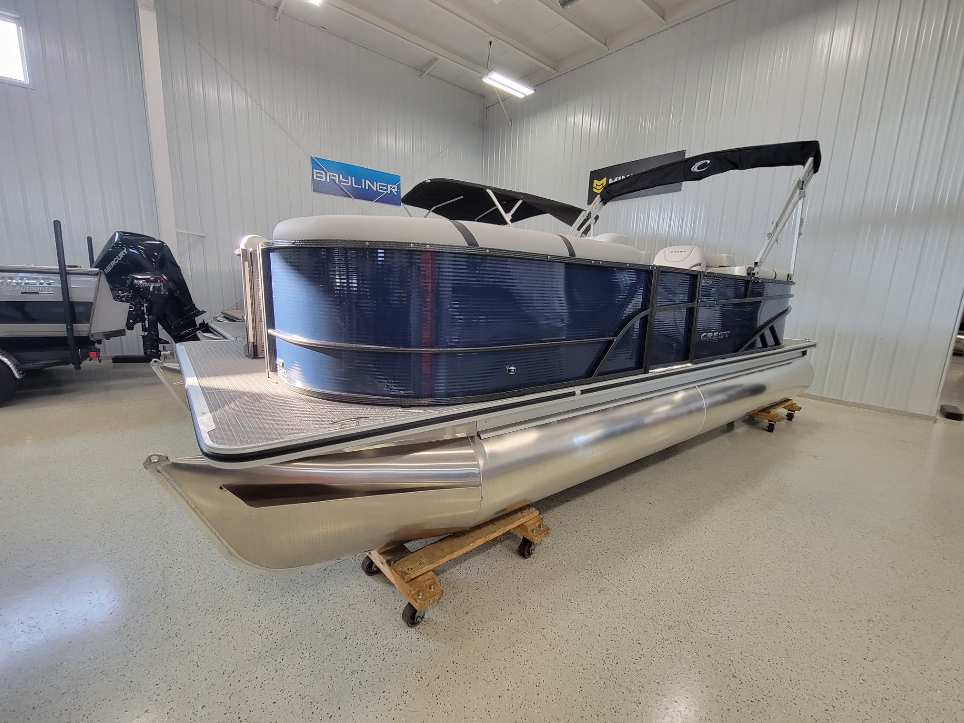 New 2024 Crest Classic LX 220 SLC Power Boats Outboard In Kaukauna WI   6000000004 