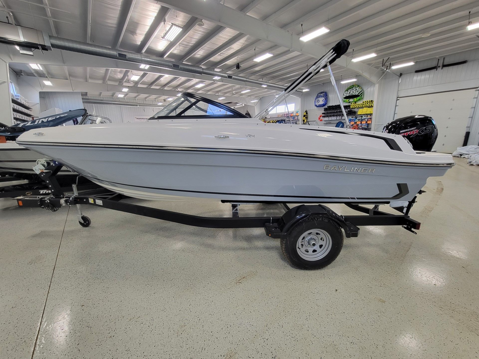 2024 Bayliner VR4 OB in Kaukauna, Wisconsin - Photo 2