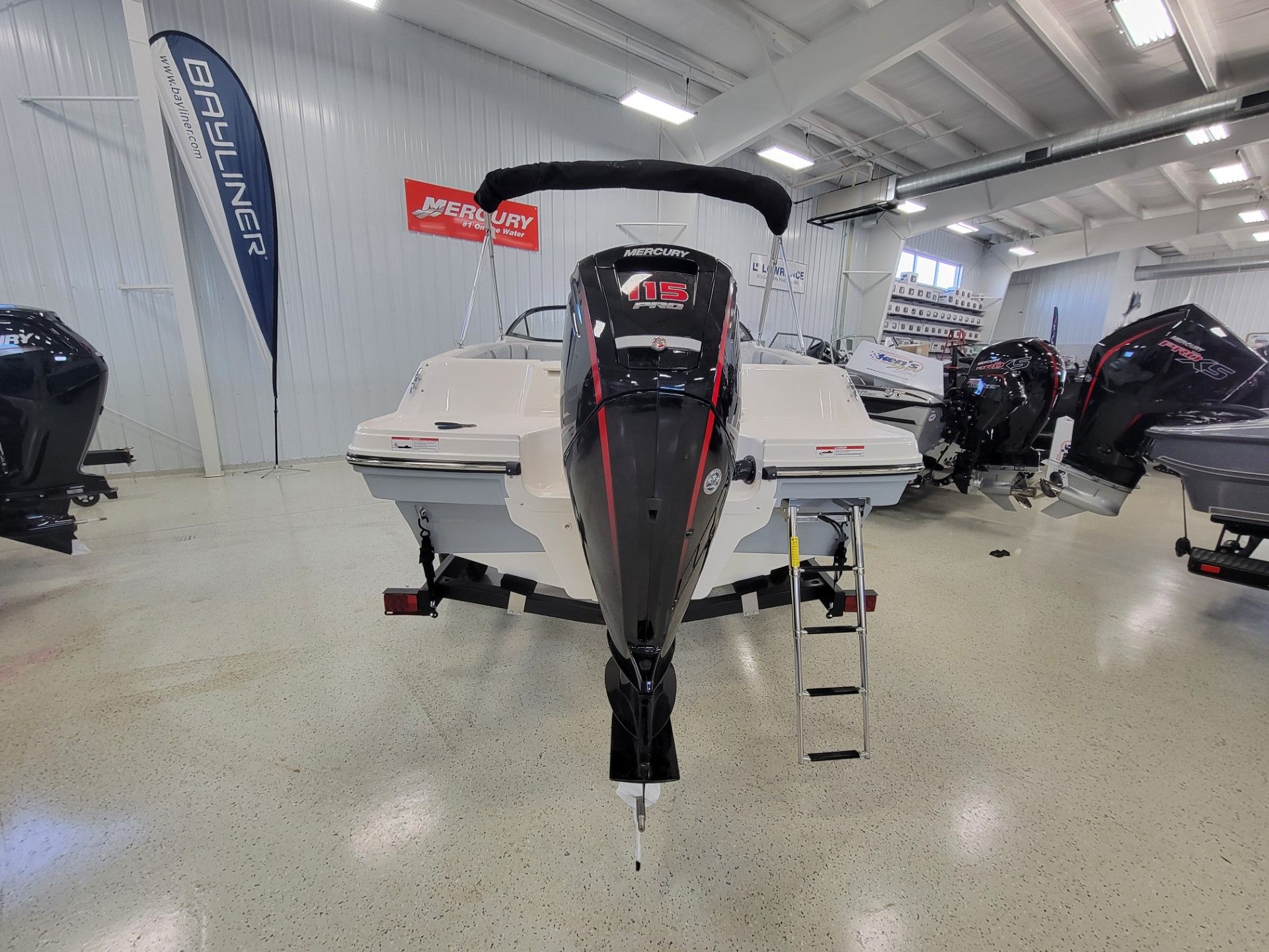 2024 Bayliner VR4 OB in Kaukauna, Wisconsin - Photo 3