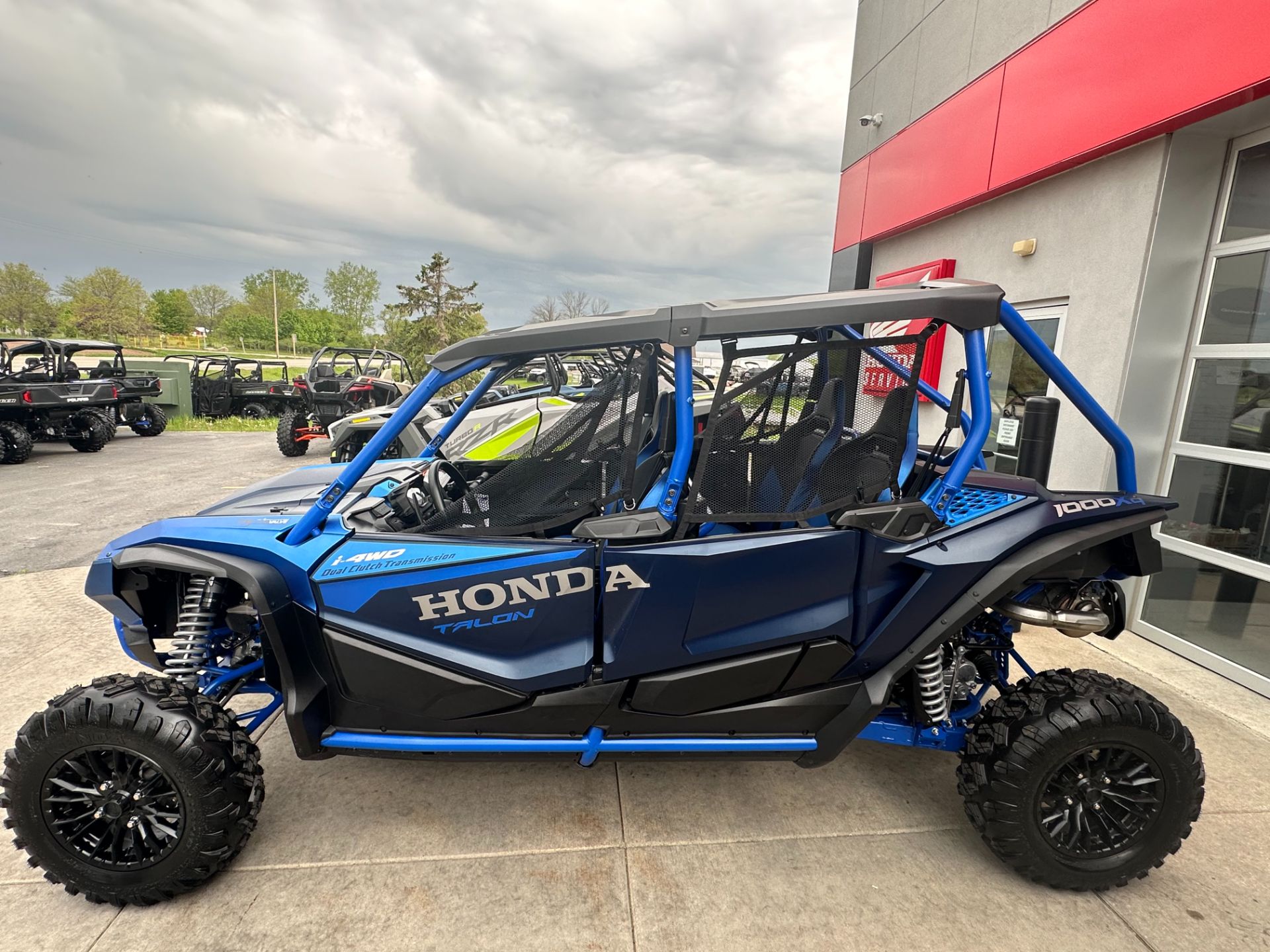 2024 Honda Talon 1000X-4 FOX Live Valve in Kaukauna, Wisconsin - Photo 2