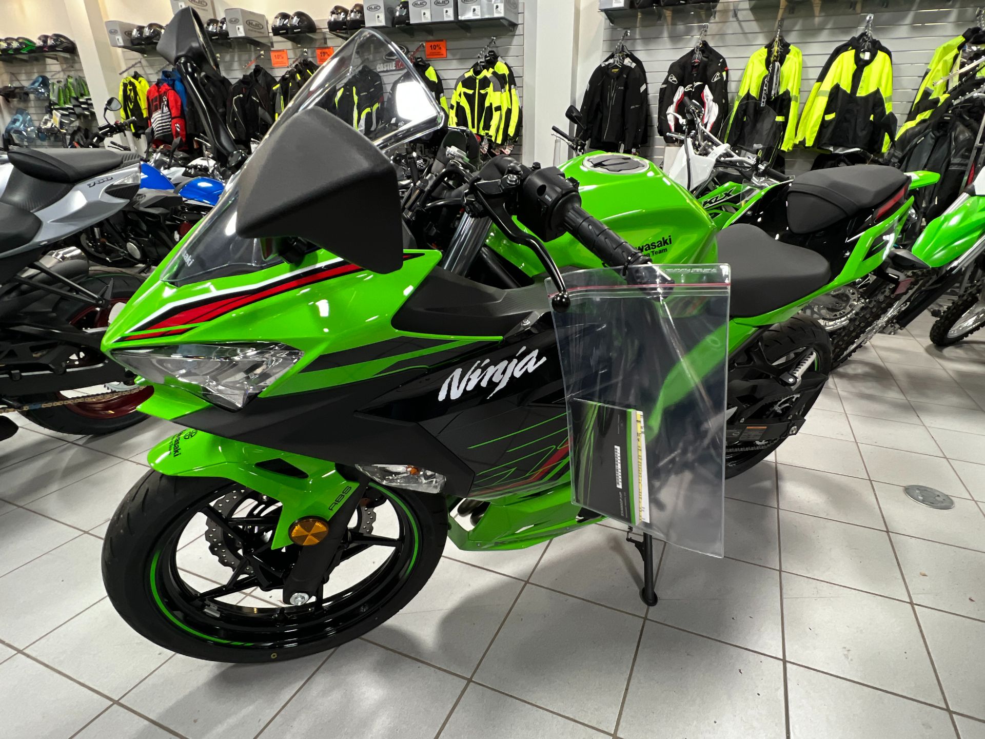 2023 Kawasaki Ninja 400 ABS KRT Edition in Kaukauna, Wisconsin - Photo 2