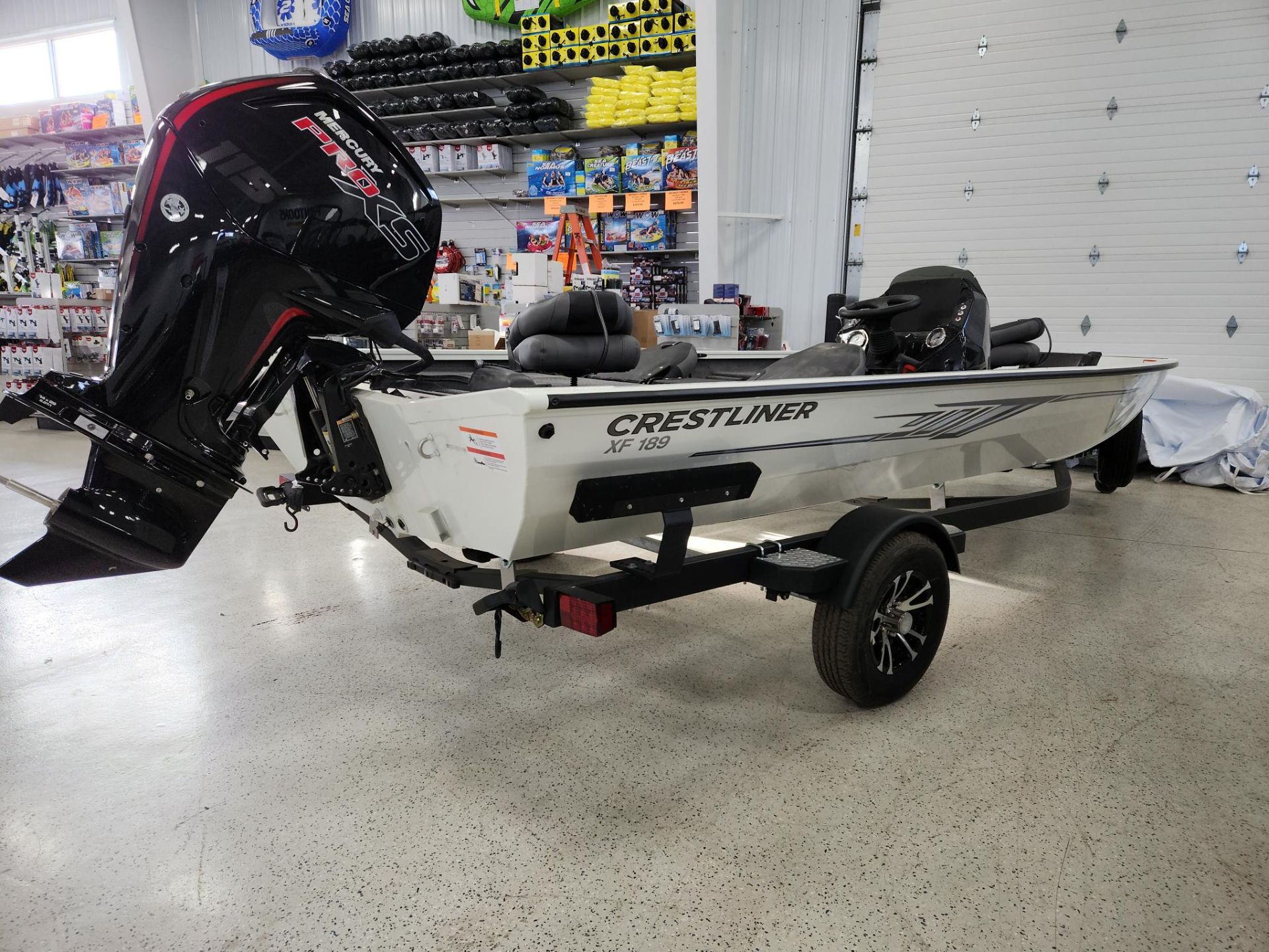 New 2023 Crestliner XF 189 | Power Boats Outboard in Kaukauna WI | 10862