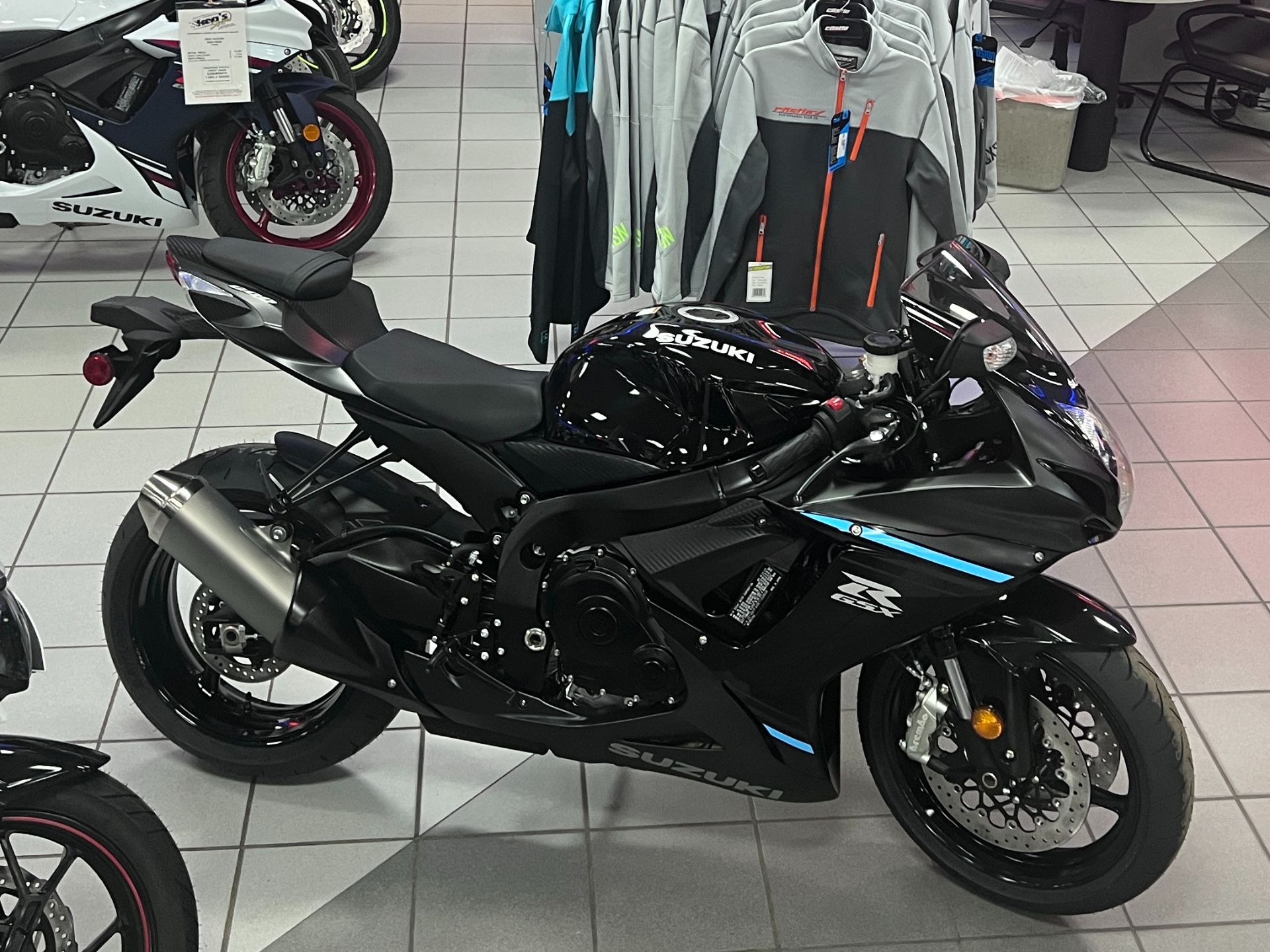 2024 Suzuki GSX-R600 in Kaukauna, Wisconsin - Photo 8