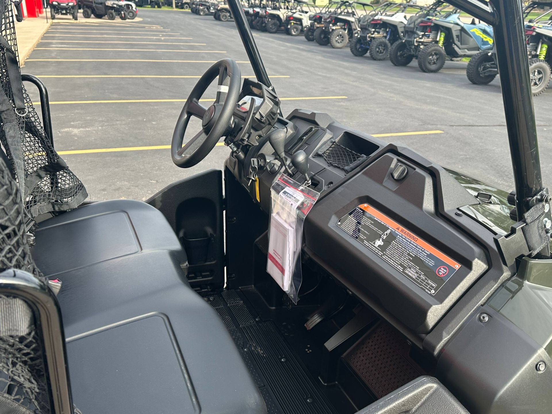 2025 Honda Pioneer 700-4 Deluxe in Kaukauna, Wisconsin - Photo 17