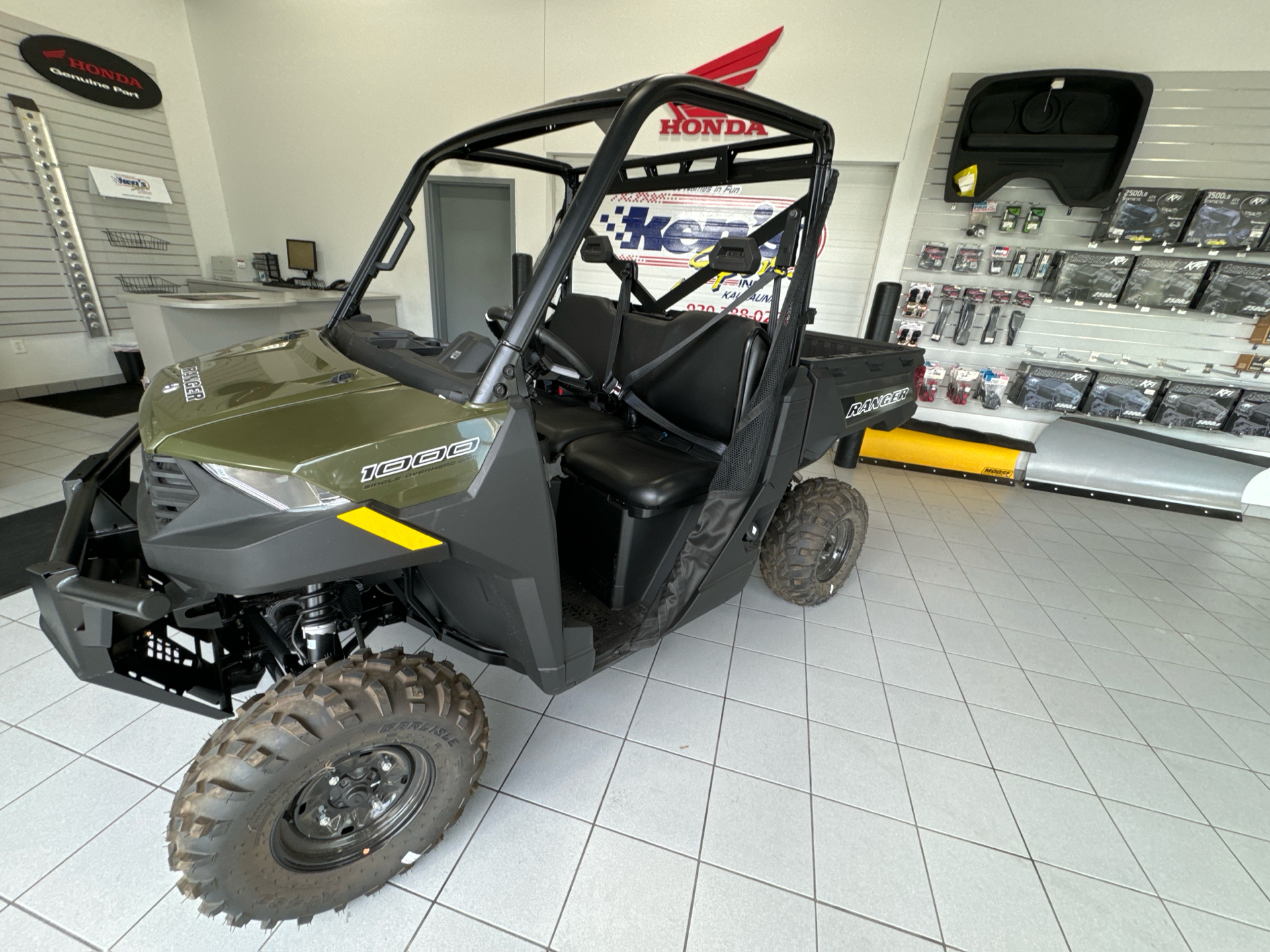 2025 Polaris Ranger 1000 EPS in Kaukauna, Wisconsin - Photo 2