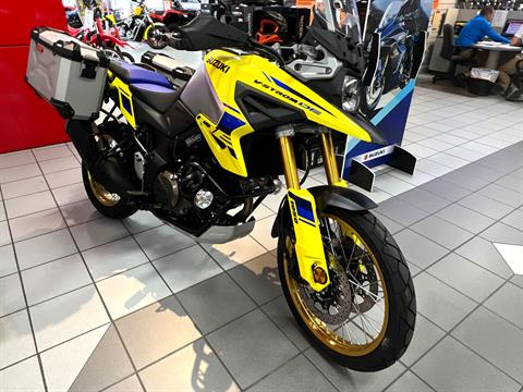 2023 Suzuki V-Strom 1050DE Adventure in Kaukauna, Wisconsin