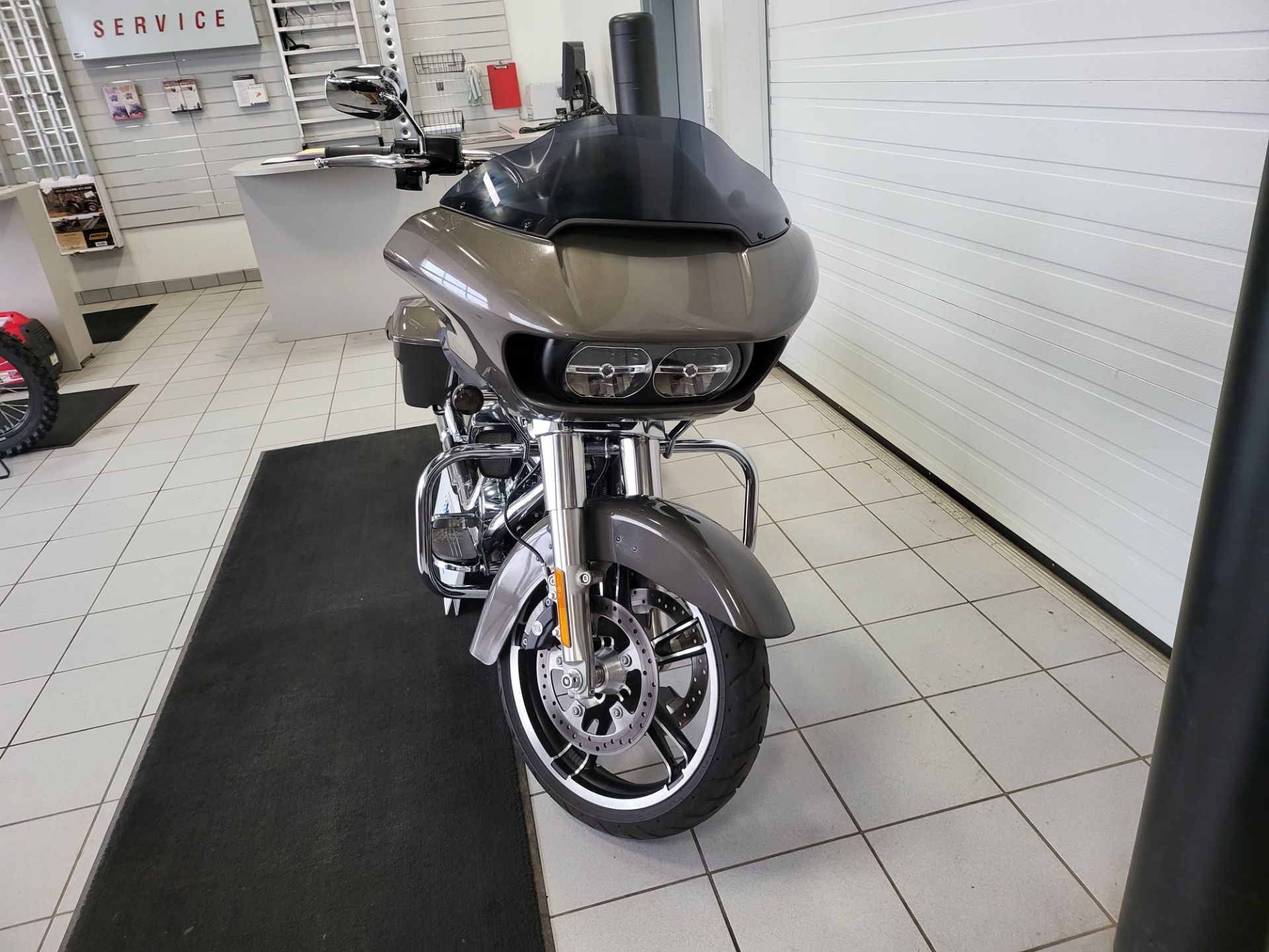 2019 Harley-Davidson Road Glide® in Kaukauna, Wisconsin - Photo 7