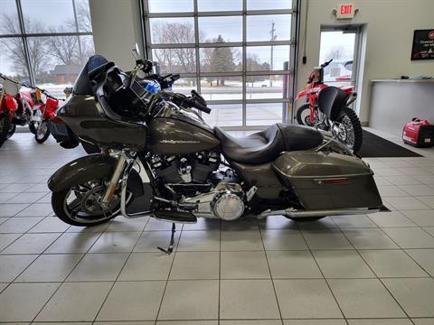 2019 Harley-Davidson Road Glide® in Kaukauna, Wisconsin - Photo 4