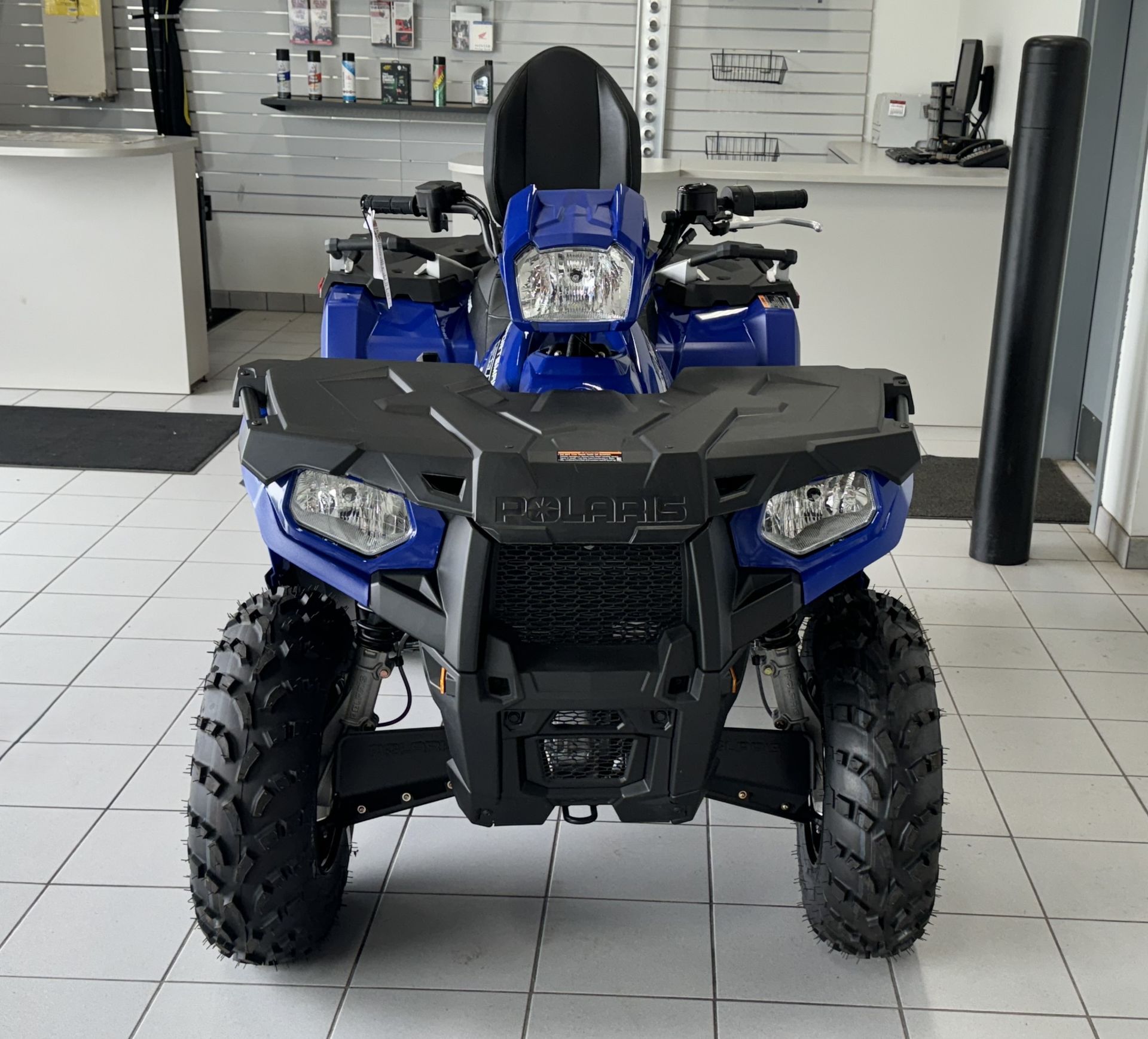 2024 Polaris Sportsman Touring 570 in Kaukauna, Wisconsin - Photo 3