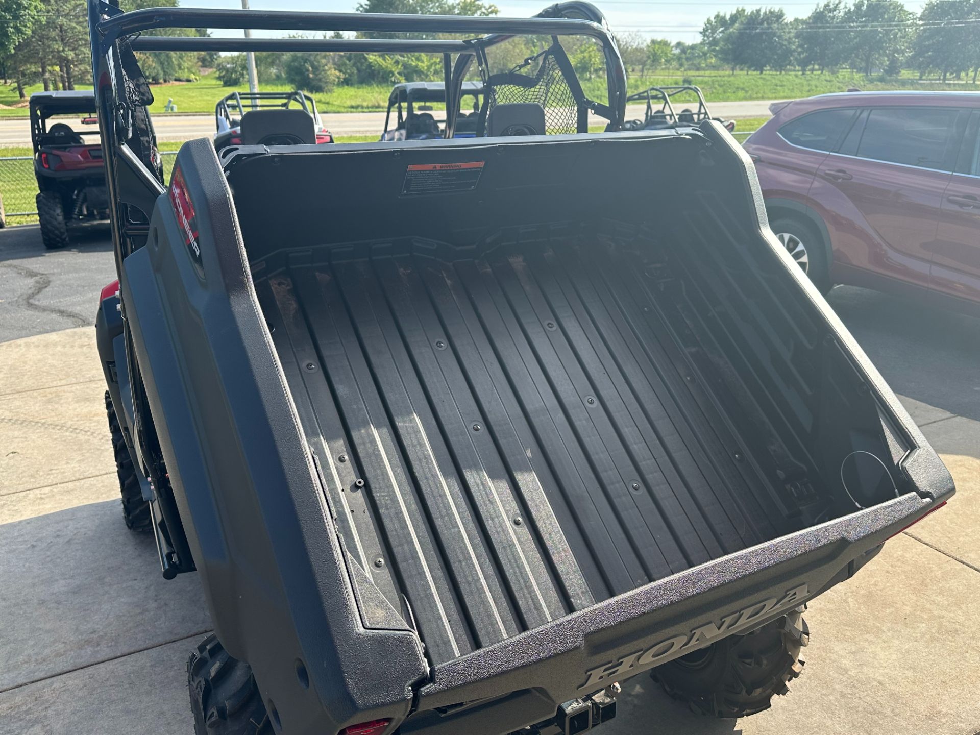 2025 Honda Pioneer 700 Deluxe in Kaukauna, Wisconsin - Photo 9