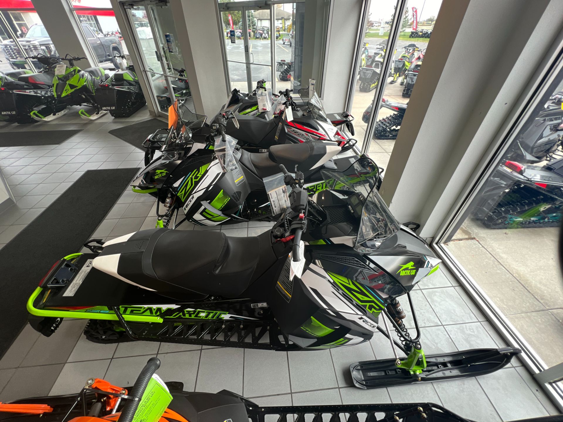 2023 Arctic Cat ZR 6000 R-XC 129 ES in Kaukauna, Wisconsin - Photo 8