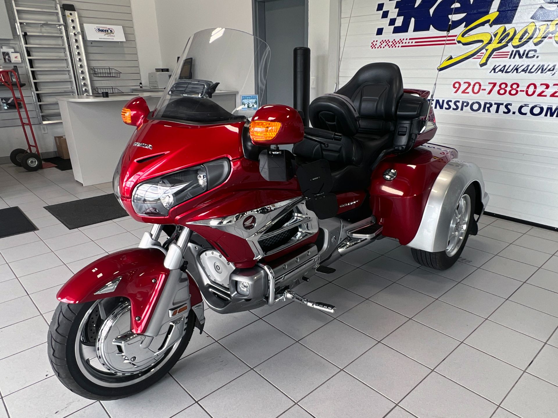 2016 Honda Gold Wing Audio Comfort in Kaukauna, Wisconsin - Photo 2