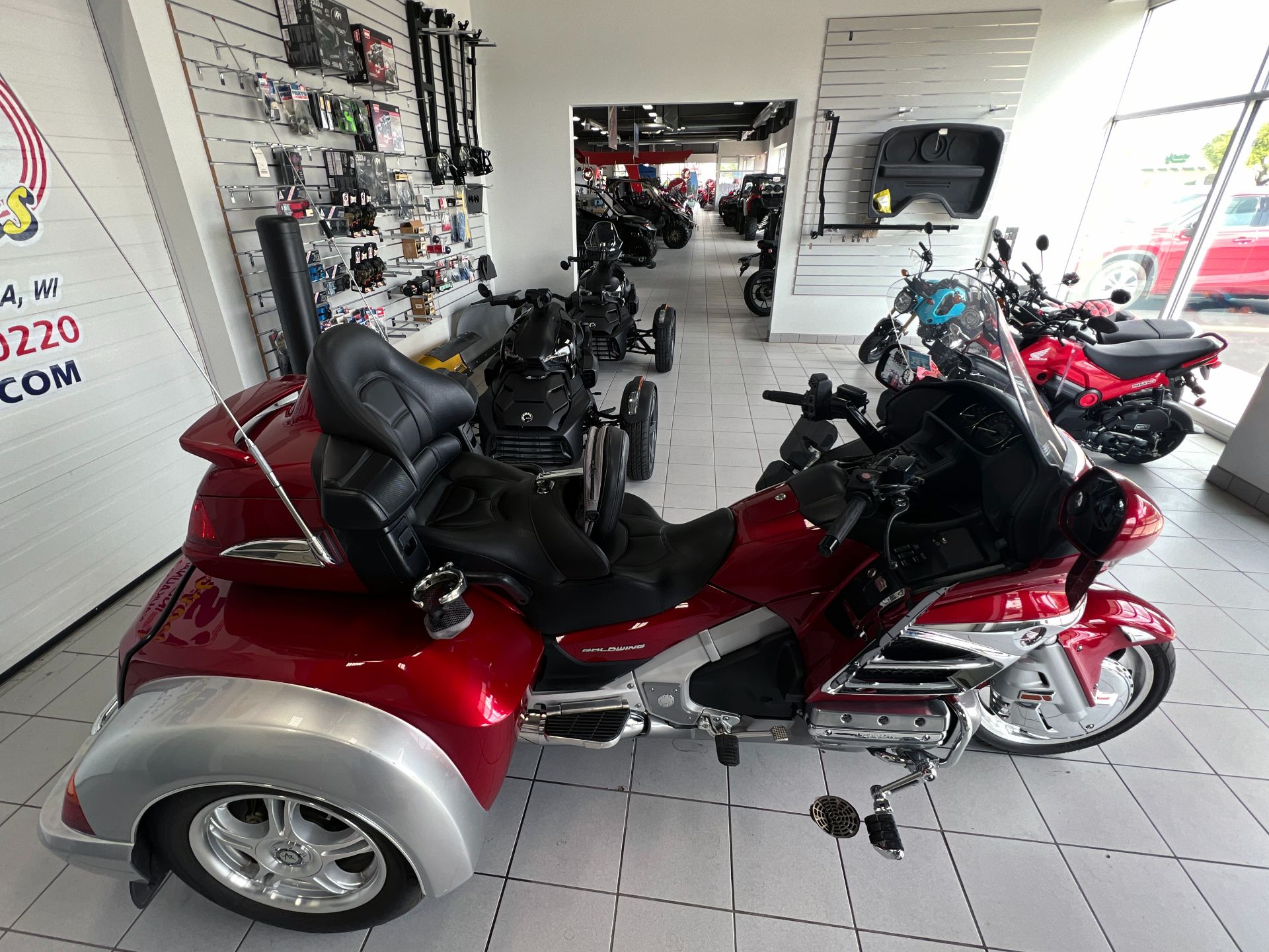 2016 Honda Gold Wing Audio Comfort in Kaukauna, Wisconsin - Photo 15