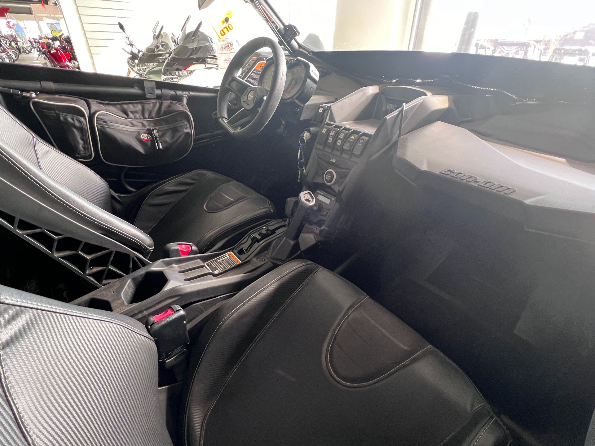 2019 Can-Am Maverick X3 X ds Turbo R in Kaukauna, Wisconsin - Photo 8