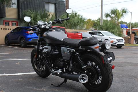 2023 Moto Guzzi V9 Bobber Special Edition in Gainesville, Florida - Photo 4