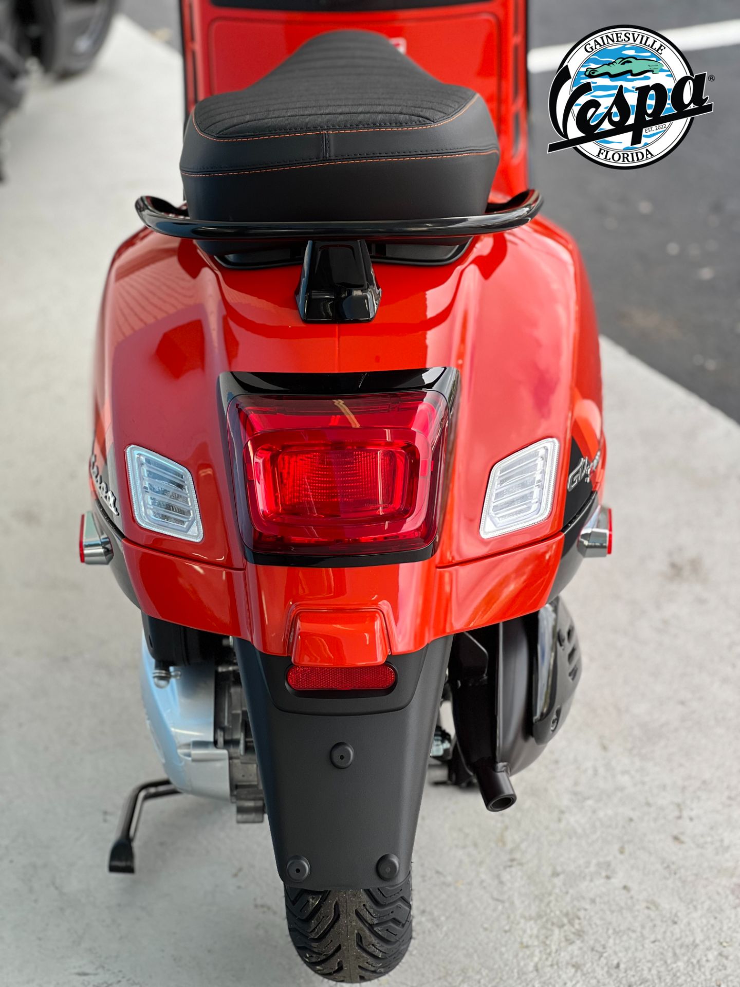 2023 Vespa GTS Supersport 300 HPE in Gainesville, Florida - Photo 10