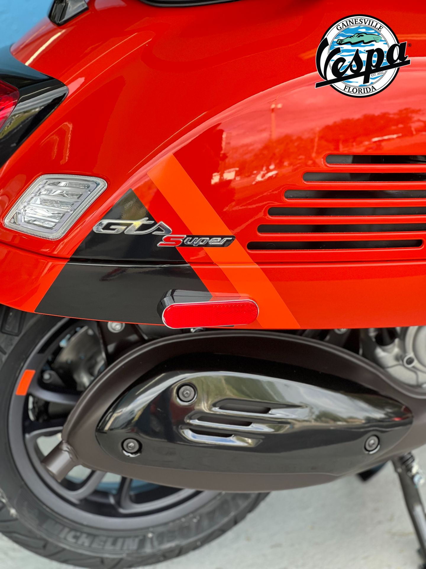 2023 Vespa GTS Supersport 300 HPE in Gainesville, Florida - Photo 6