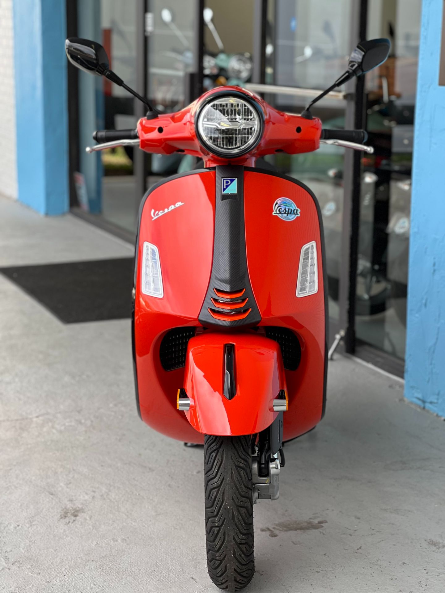2023 Vespa GTS Supersport 300 HPE in Gainesville, Florida - Photo 2