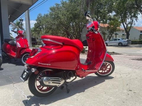 2023 Vespa Primavera 50 Red in Naples, Florida - Photo 3
