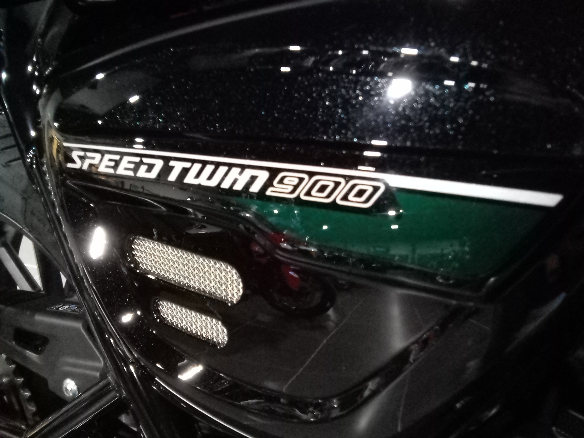 2024 Triumph Speed Twin 900 in Mooresville, North Carolina - Photo 6