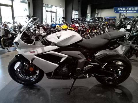 2025 Triumph Daytona 660 in Mooresville, North Carolina - Photo 2