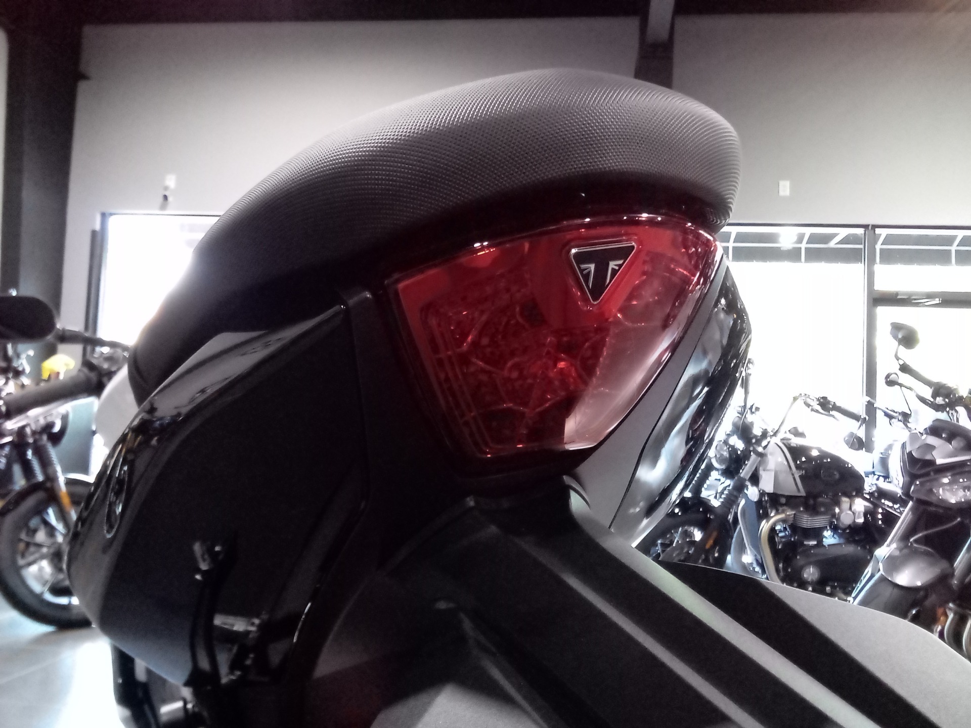 2025 Triumph Daytona 660 in Mooresville, North Carolina - Photo 10