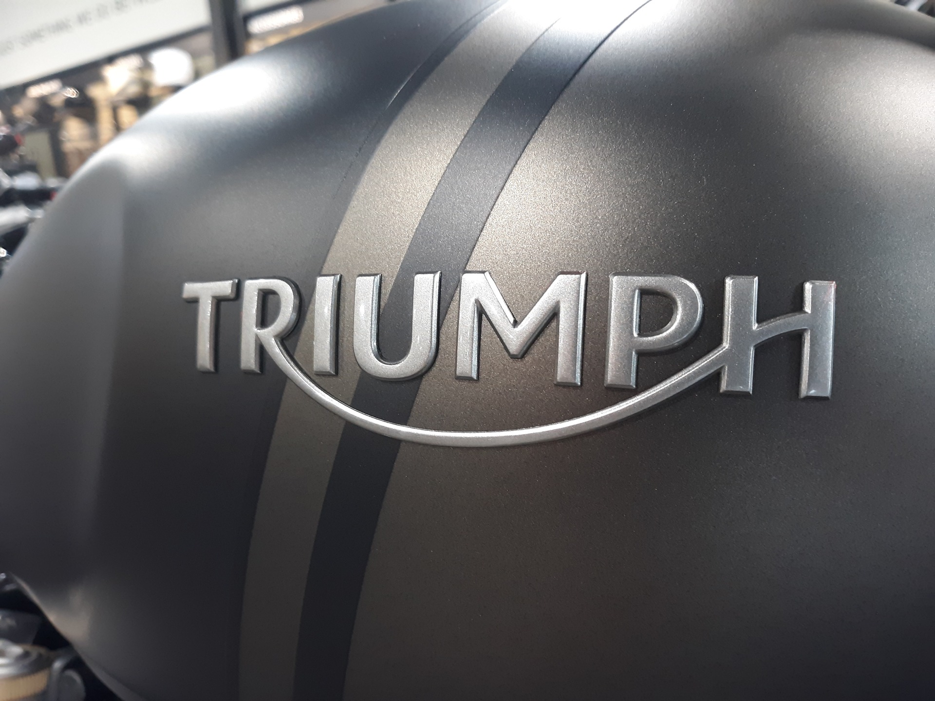2023 Triumph BONNEVILLE BOBBER in Mooresville, North Carolina - Photo 5