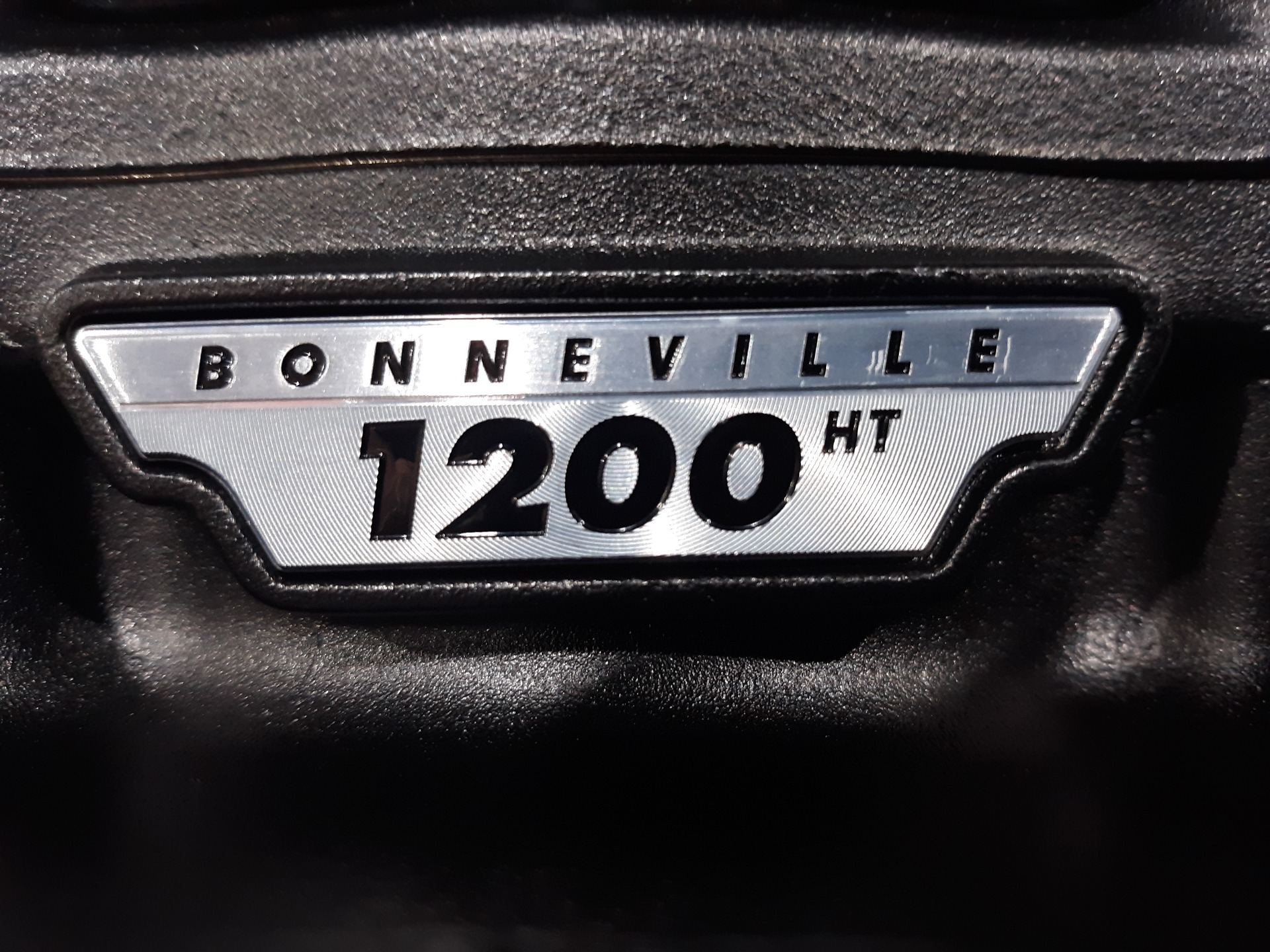 2023 Triumph BONNEVILLE BOBBER in Mooresville, North Carolina - Photo 7