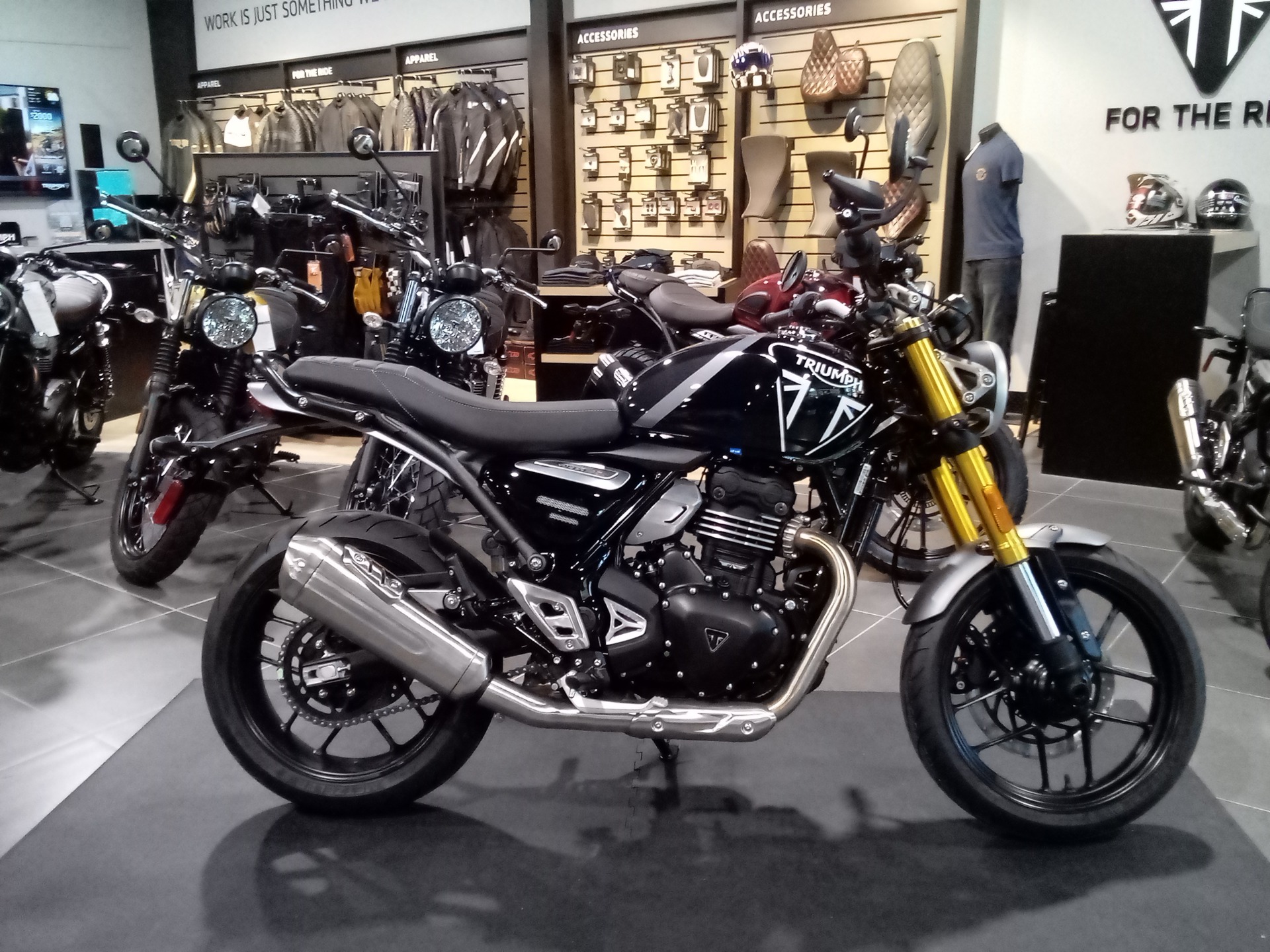 2024 Triumph Speed 400 in Mooresville, North Carolina - Photo 1