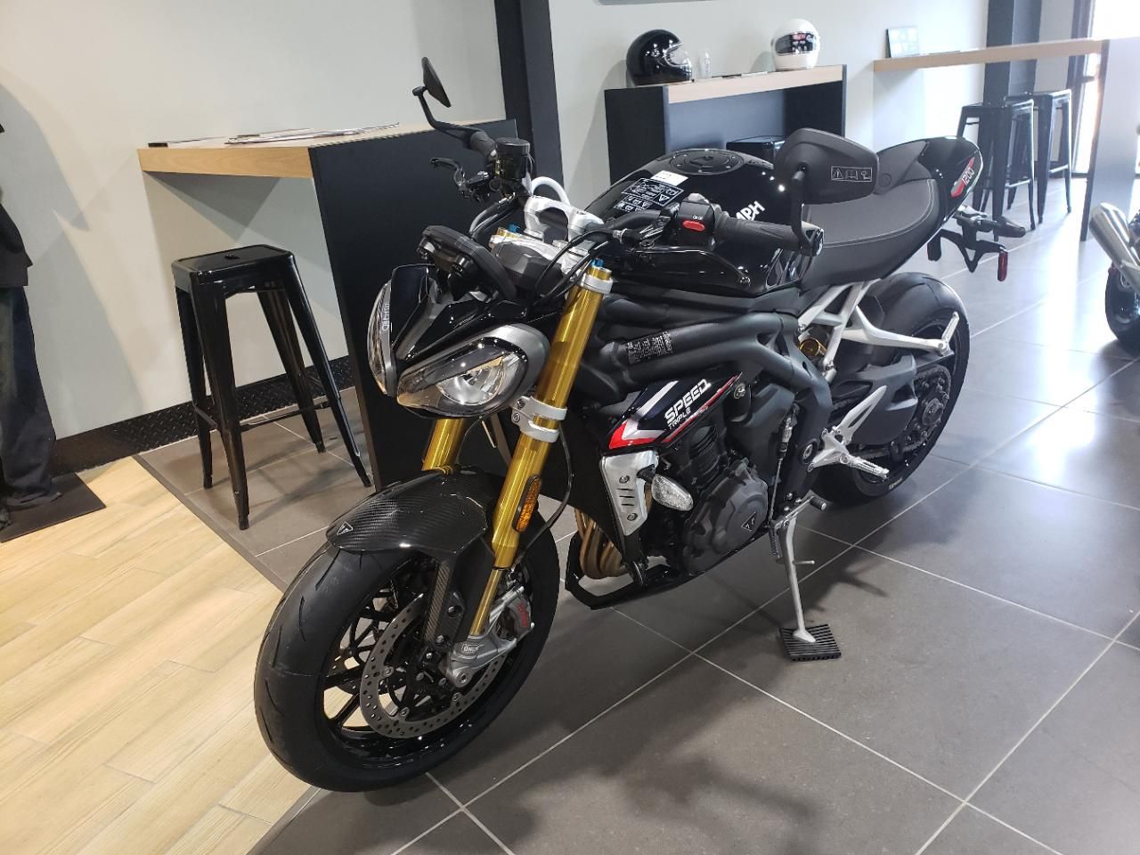 SPEED TRIPLE 1200 RS - Photo 5