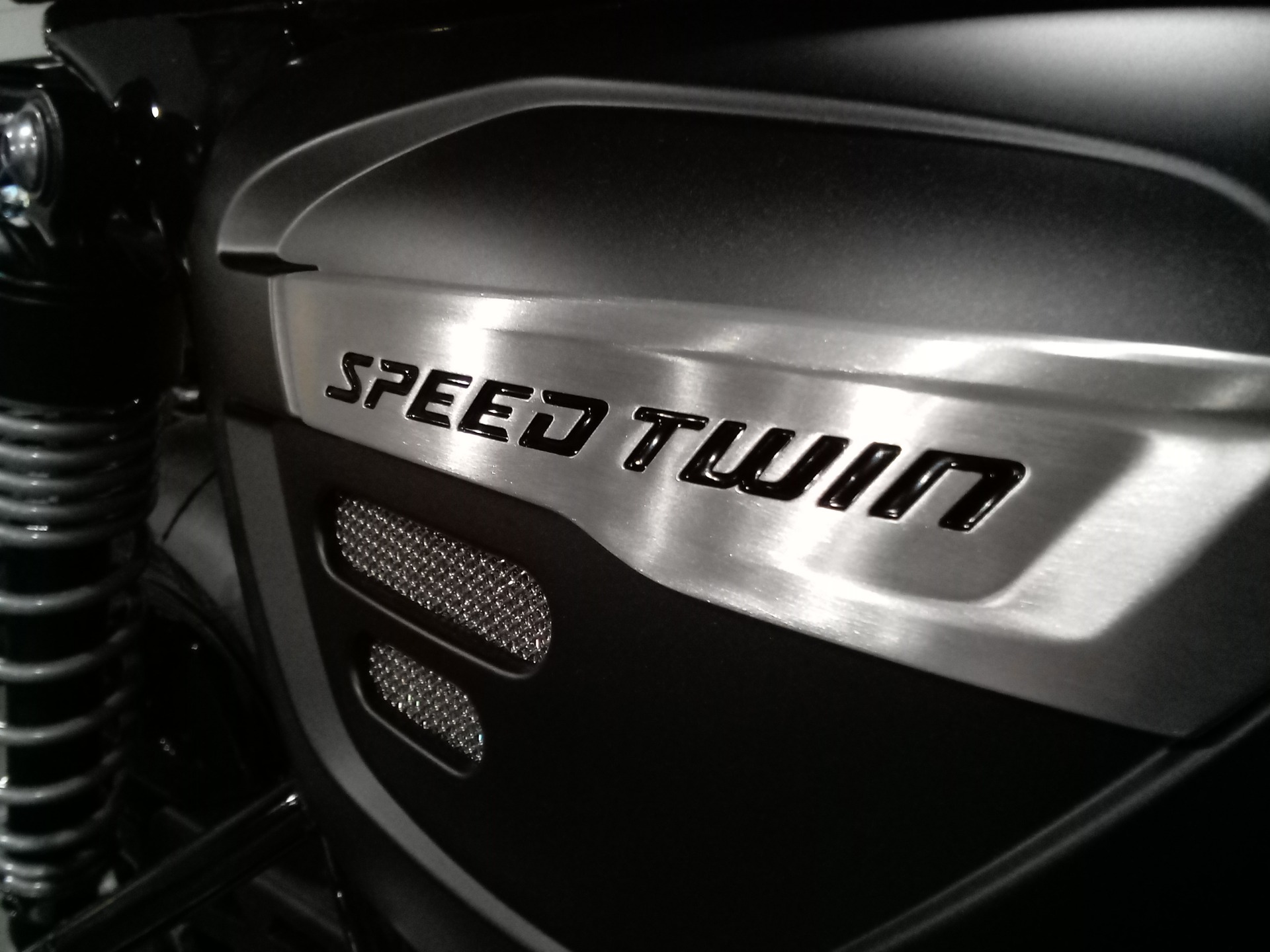 2023 Triumph Speed Twin 1200 in Mooresville, North Carolina - Photo 8
