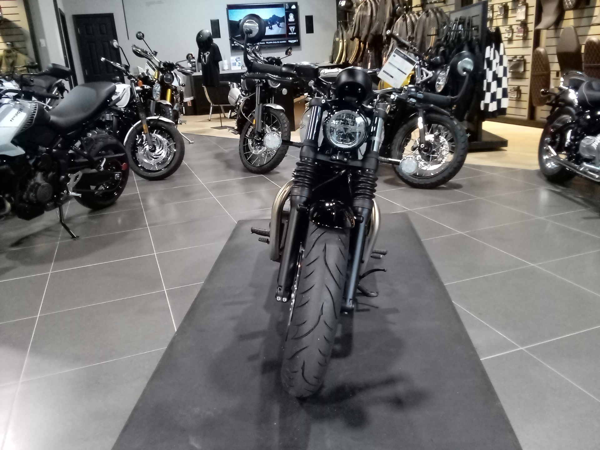 2024 Triumph Bonneville Bobber in Mooresville, North Carolina - Photo 3