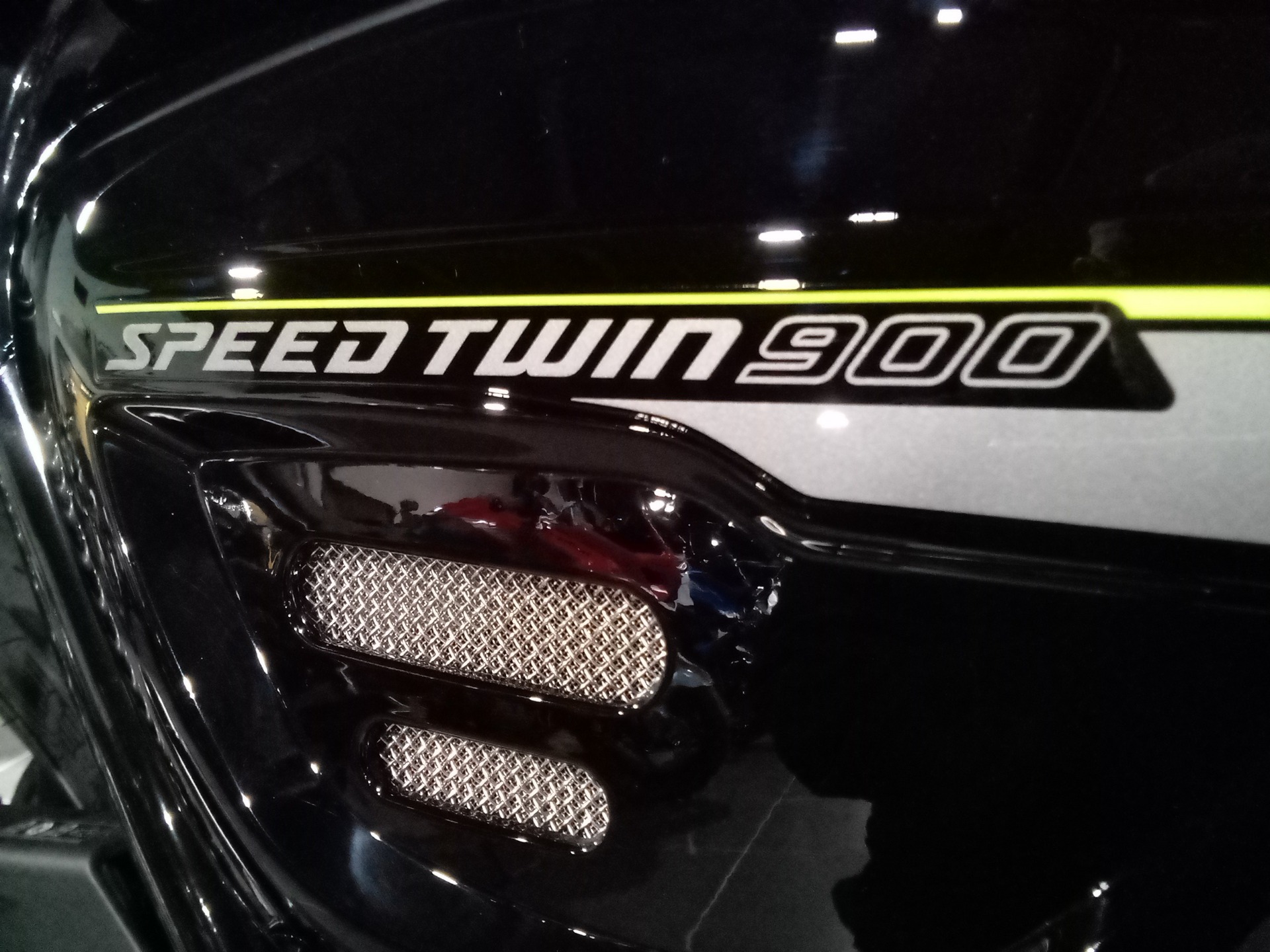 2023 Triumph Speed Twin 900 in Mooresville, North Carolina - Photo 6