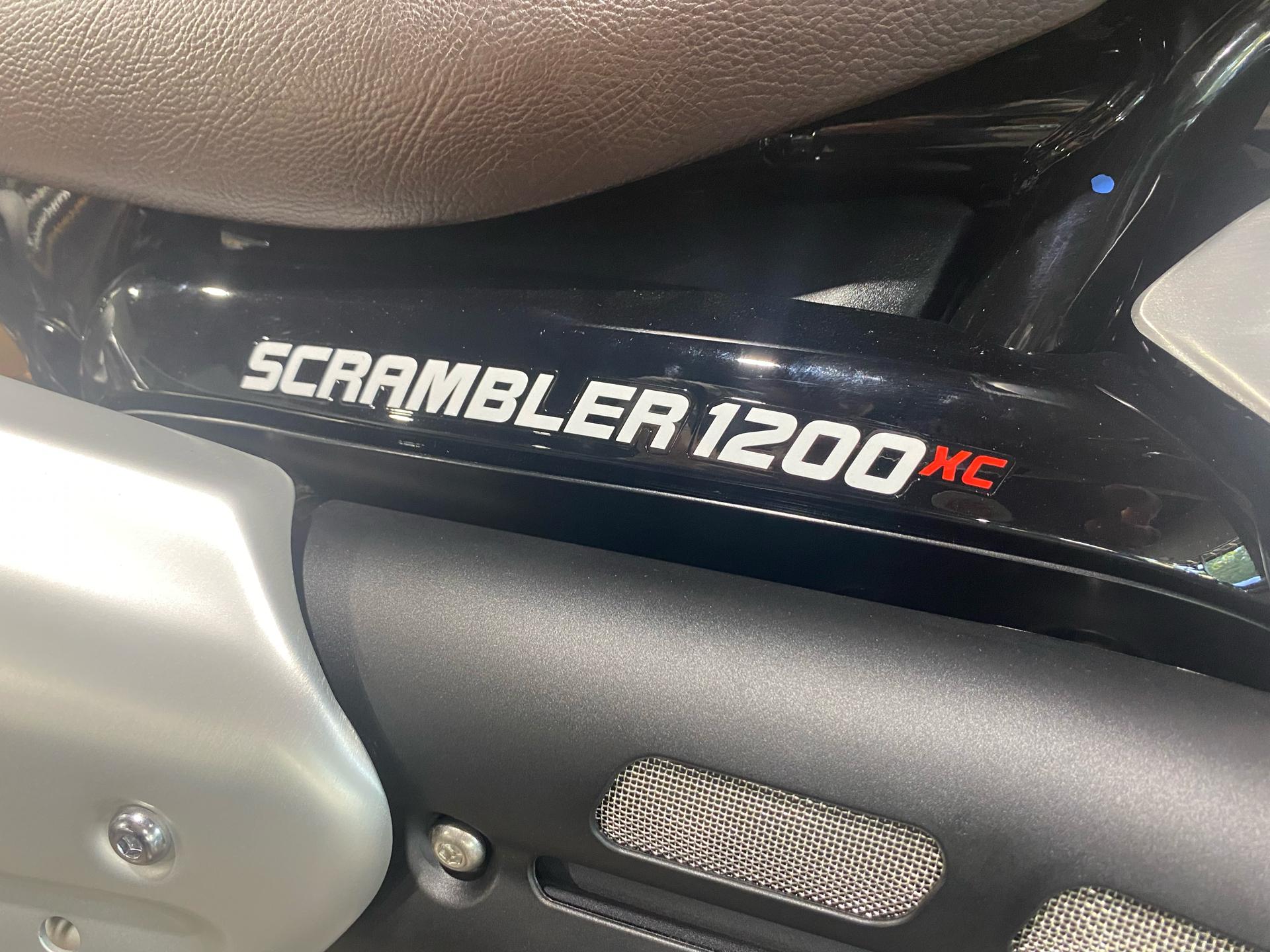 2022 Triumph SCRAMBLER 1200 XC in Mooresville, North Carolina - Photo 8