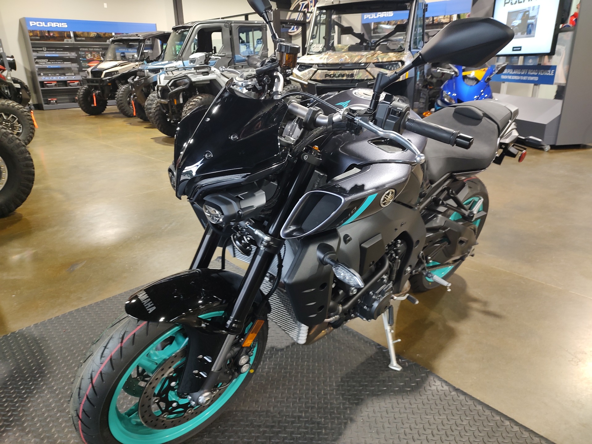 2024 Yamaha MT-10 in Mooresville, North Carolina - Photo 6