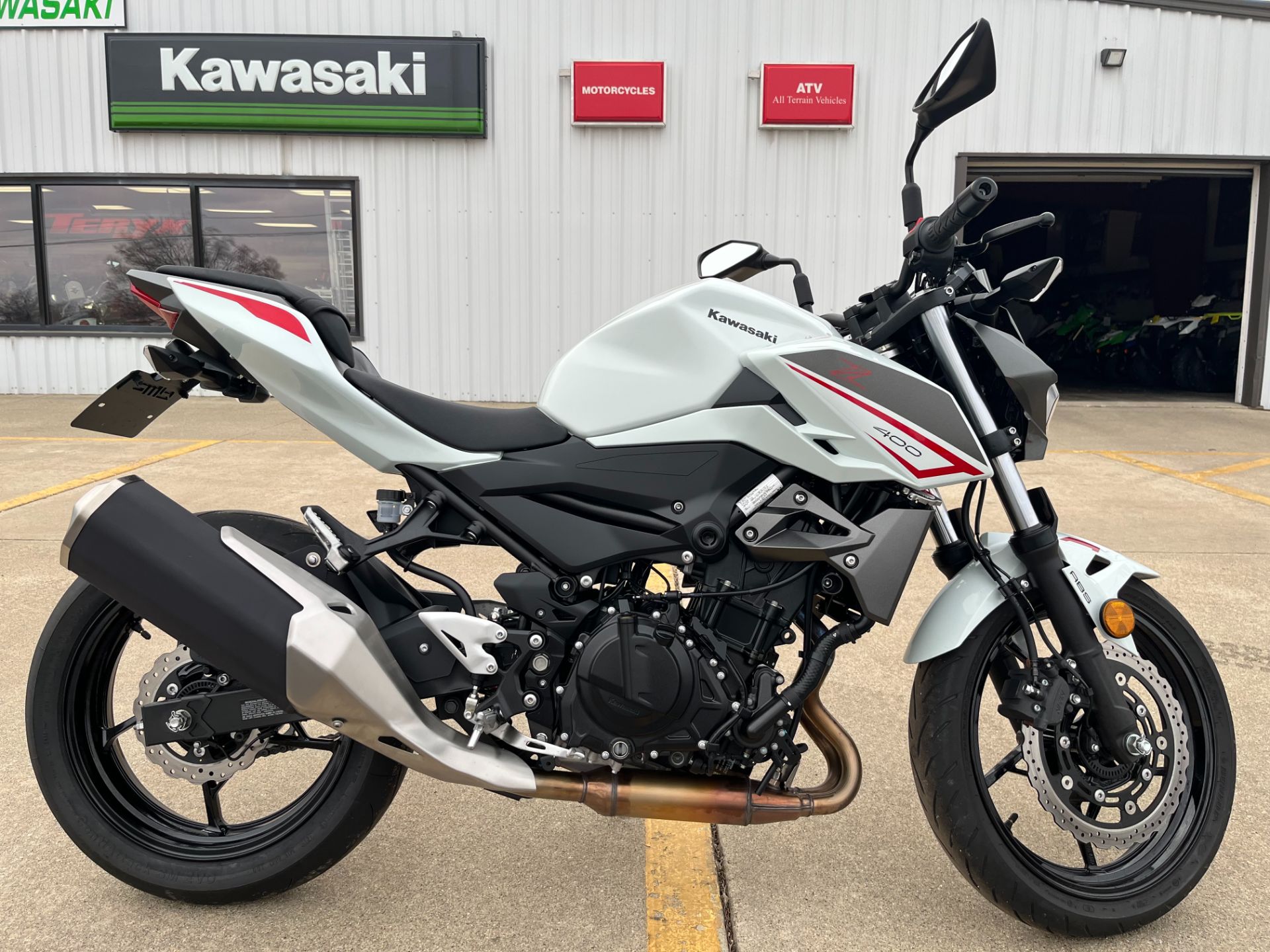 2022 Kawasaki Z400 ABS in Freeport, Illinois - Photo 1