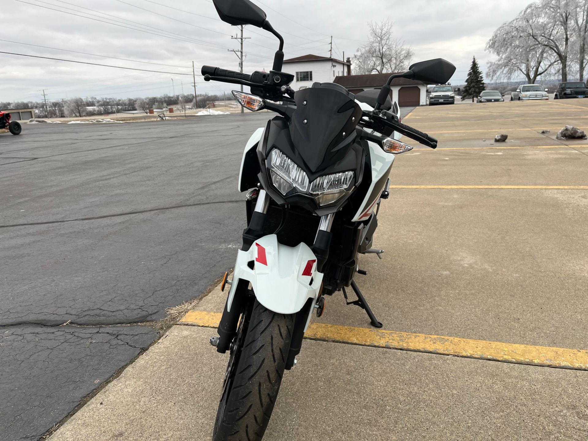 2022 Kawasaki Z400 ABS in Freeport, Illinois - Photo 3