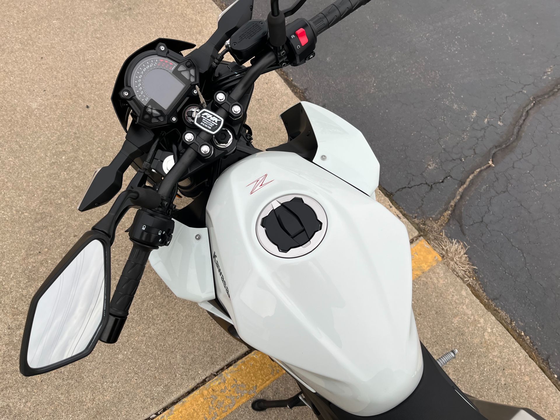 2022 Kawasaki Z400 ABS in Freeport, Illinois - Photo 16