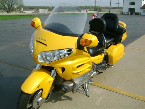 2001 Honda GOLD WING 1800 in Freeport, Illinois - Photo 3