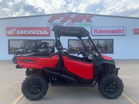 2018 Honda PIONEER 1000-3 EPS in Freeport, Illinois