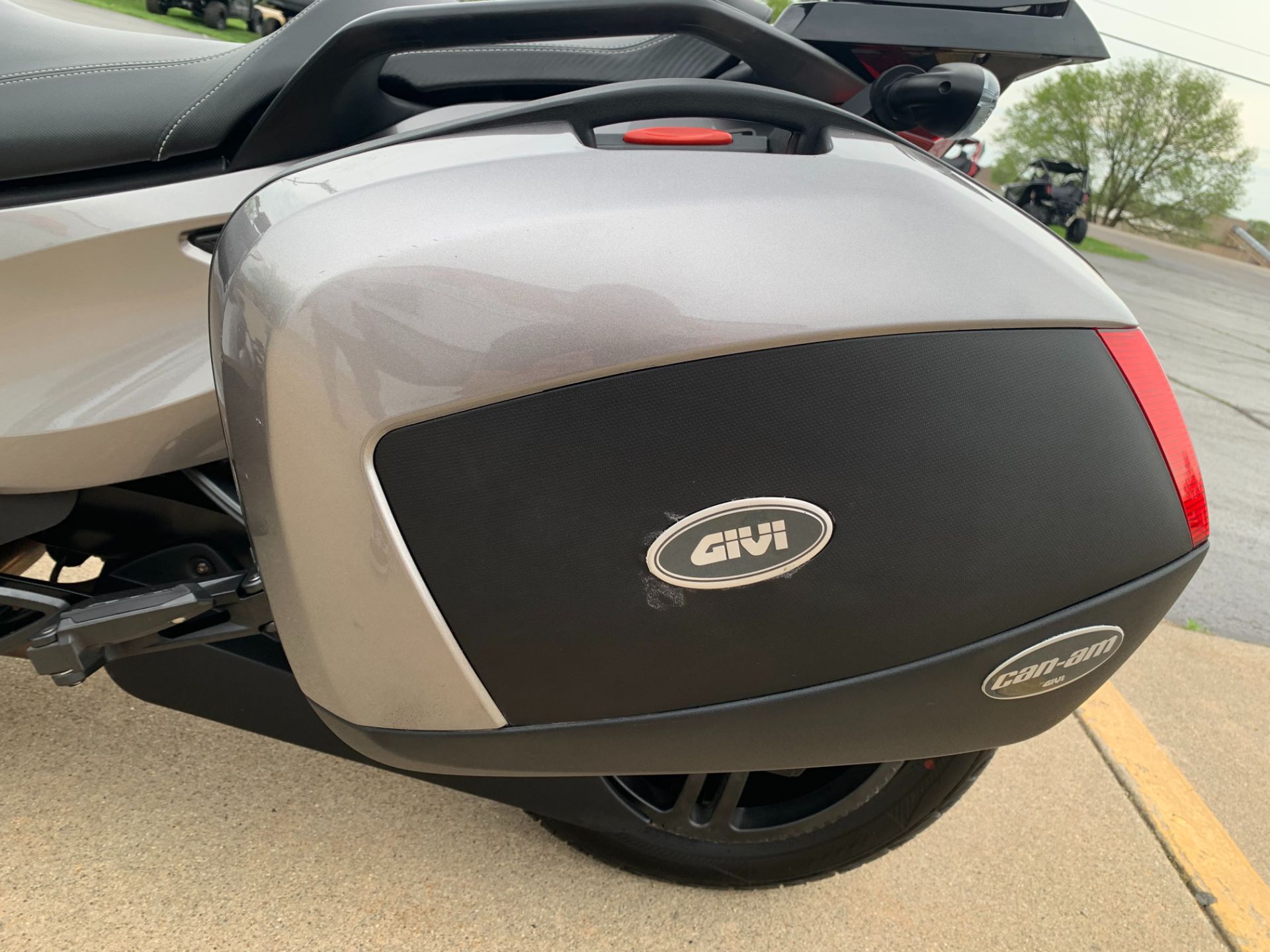 2012 CAN AM SPYDER RS-S SE5 in Freeport, Illinois - Photo 7