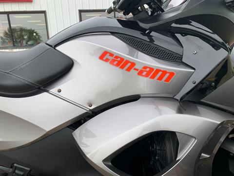 2012 CAN AM SPYDER RS-S SE5 in Freeport, Illinois - Photo 10