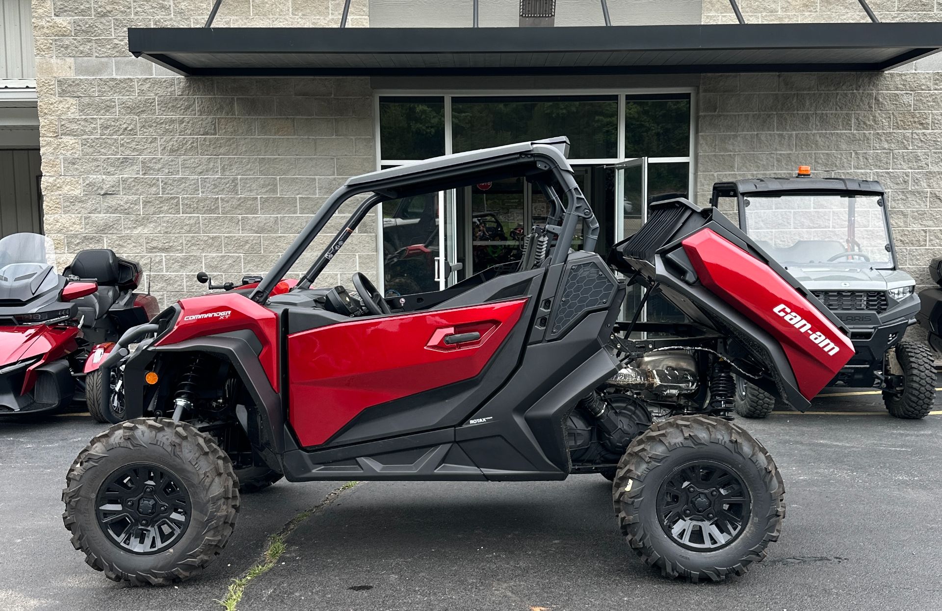 2024 Can-Am Commander XT 1000R in Festus, Missouri - Photo 10