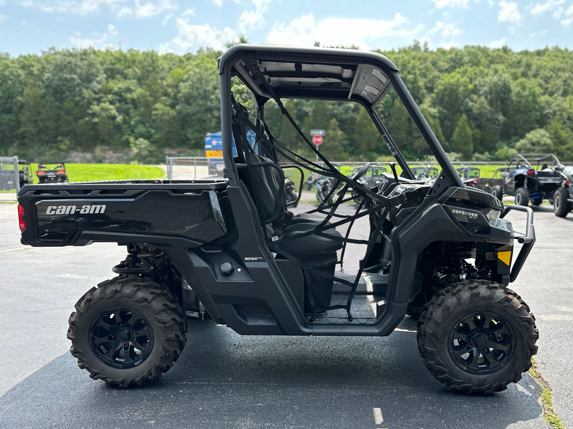 2024 Can-Am Defender XT HD10 in Festus, Missouri - Photo 4