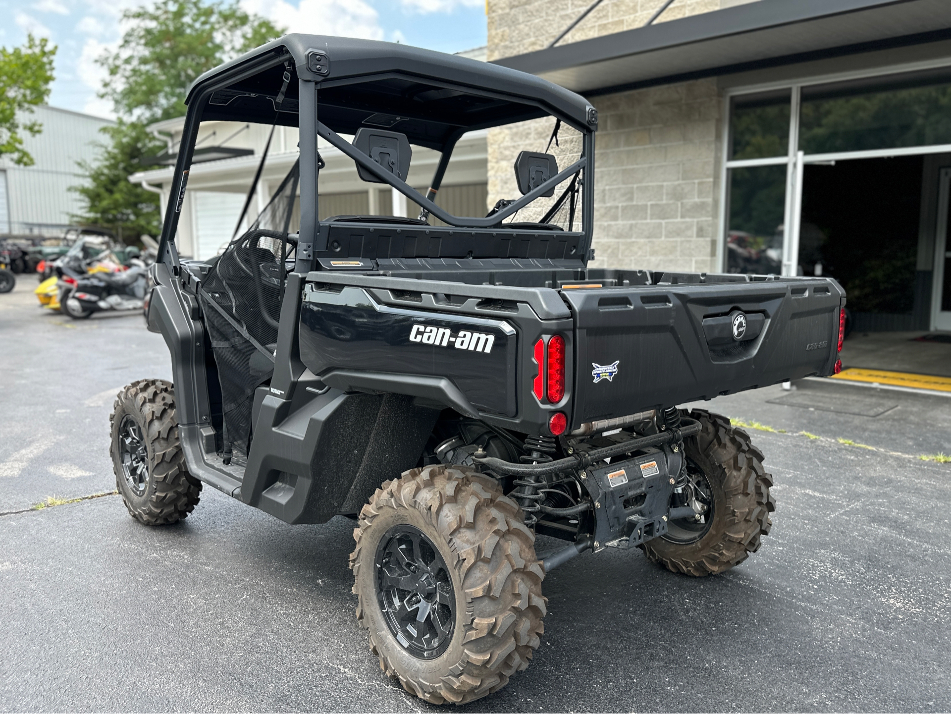 2024 Can-Am Defender XT HD10 in Festus, Missouri - Photo 8