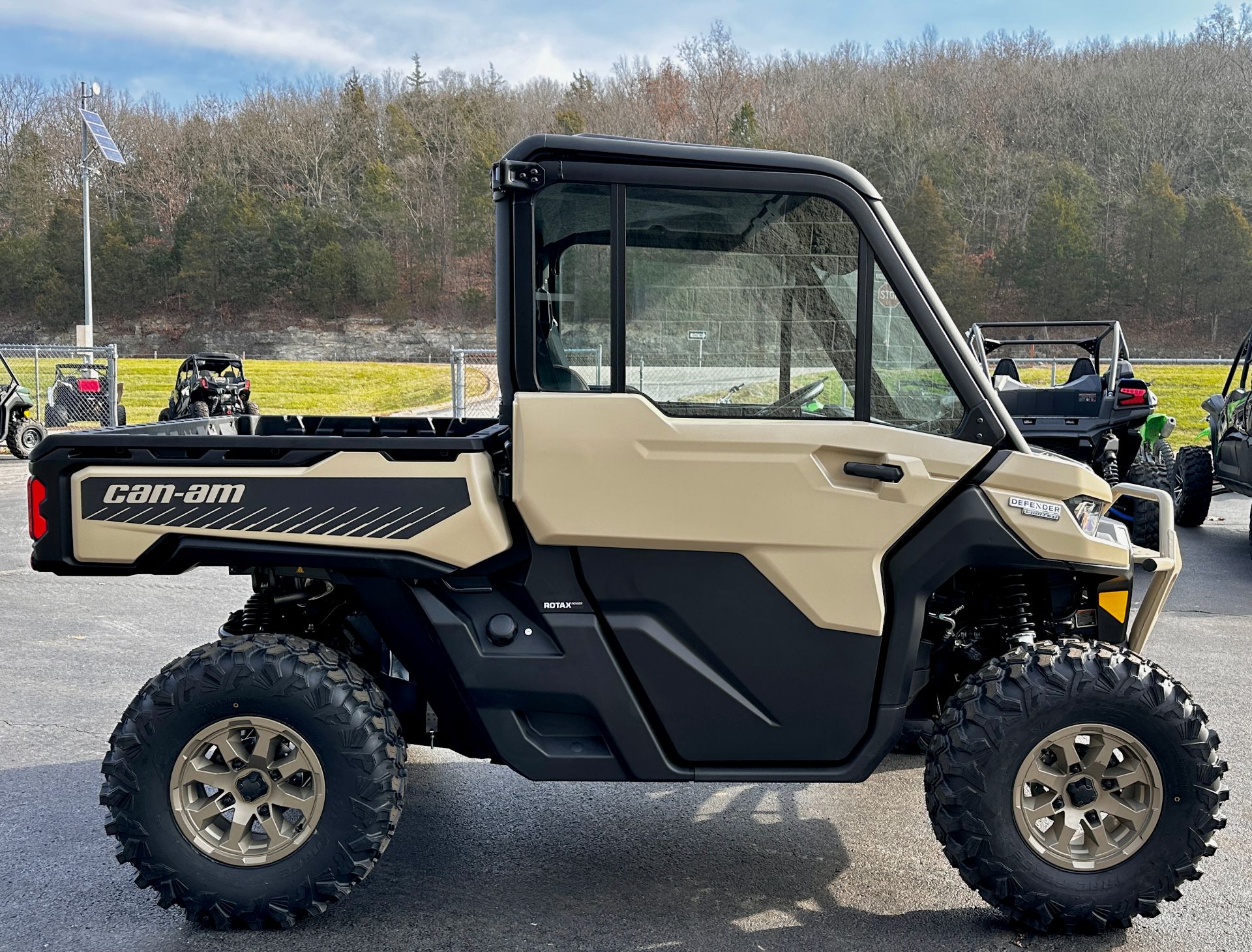 2024 Can-Am Defender Limited HD10 in Festus, Missouri - Photo 5