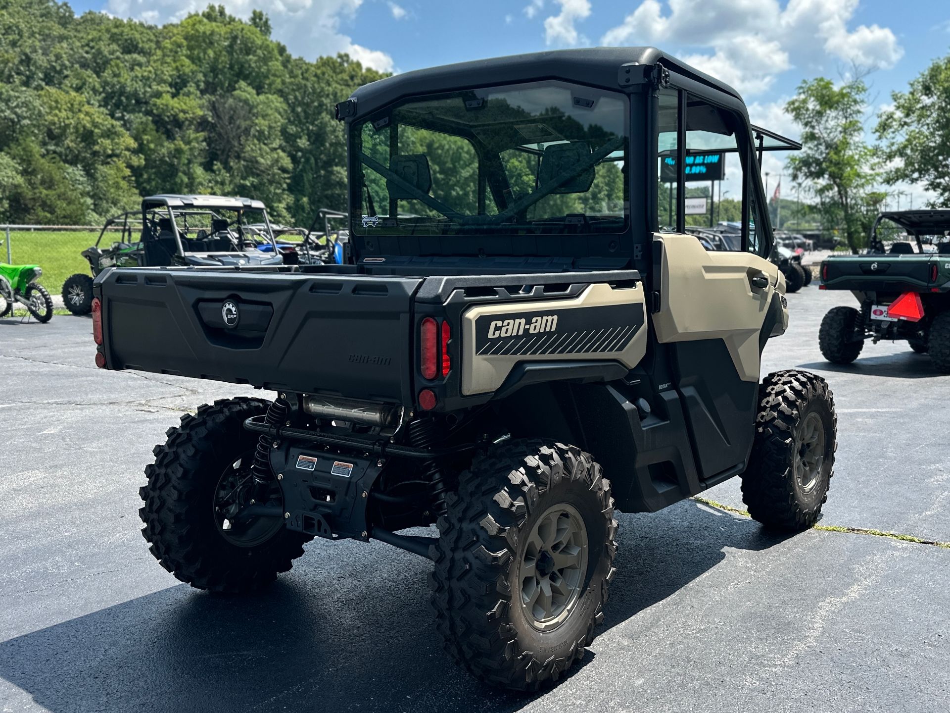 2024 Can-Am Defender Limited in Festus, Missouri - Photo 6