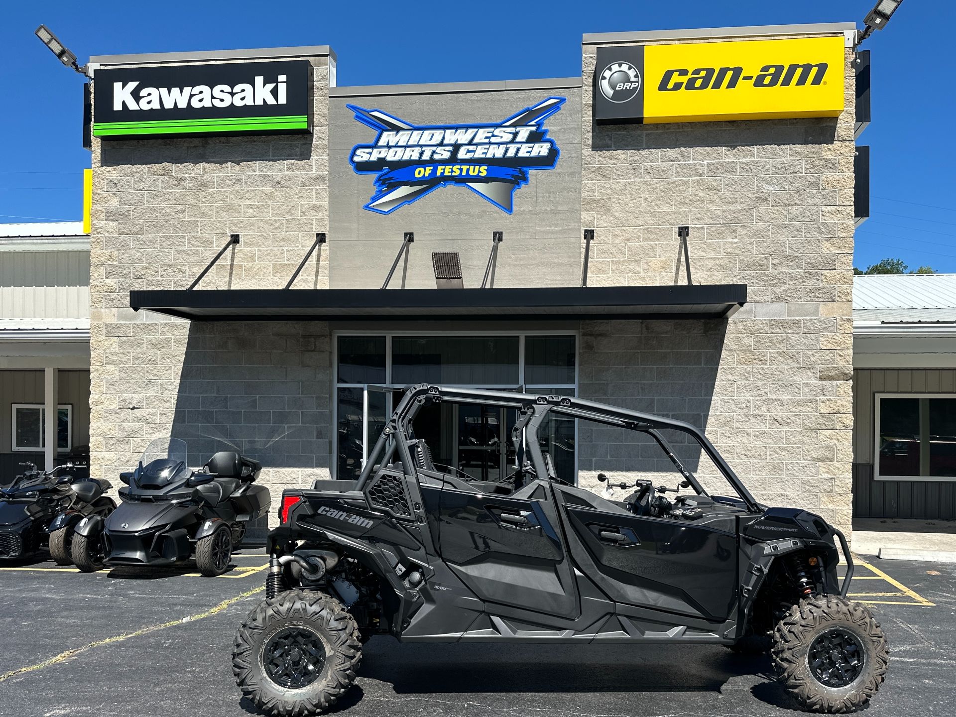 2024 Can-Am Maverick Sport Max DPS in Festus, Missouri - Photo 1