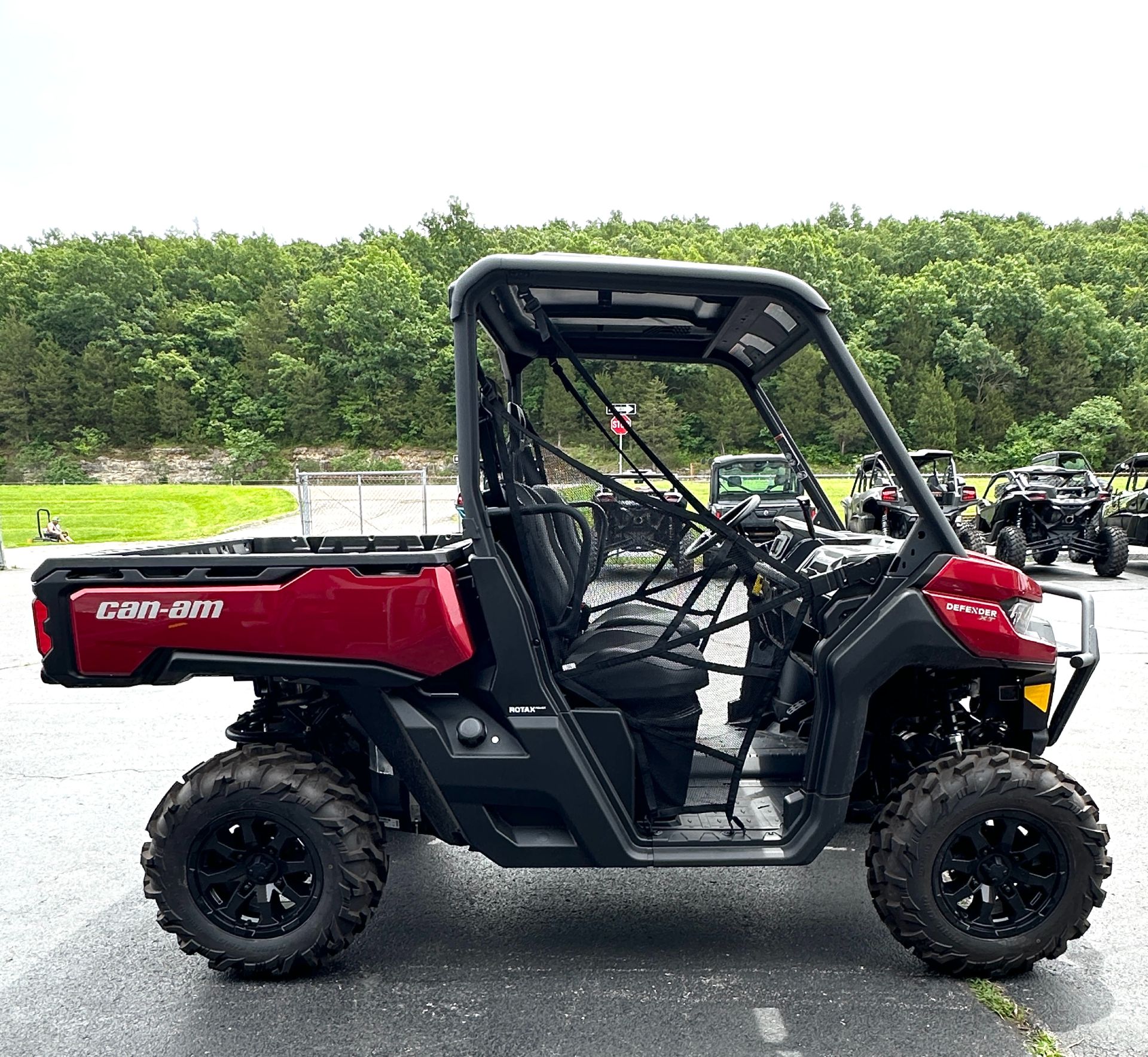 2024 Can-Am Defender XT HD10 in Festus, Missouri - Photo 5