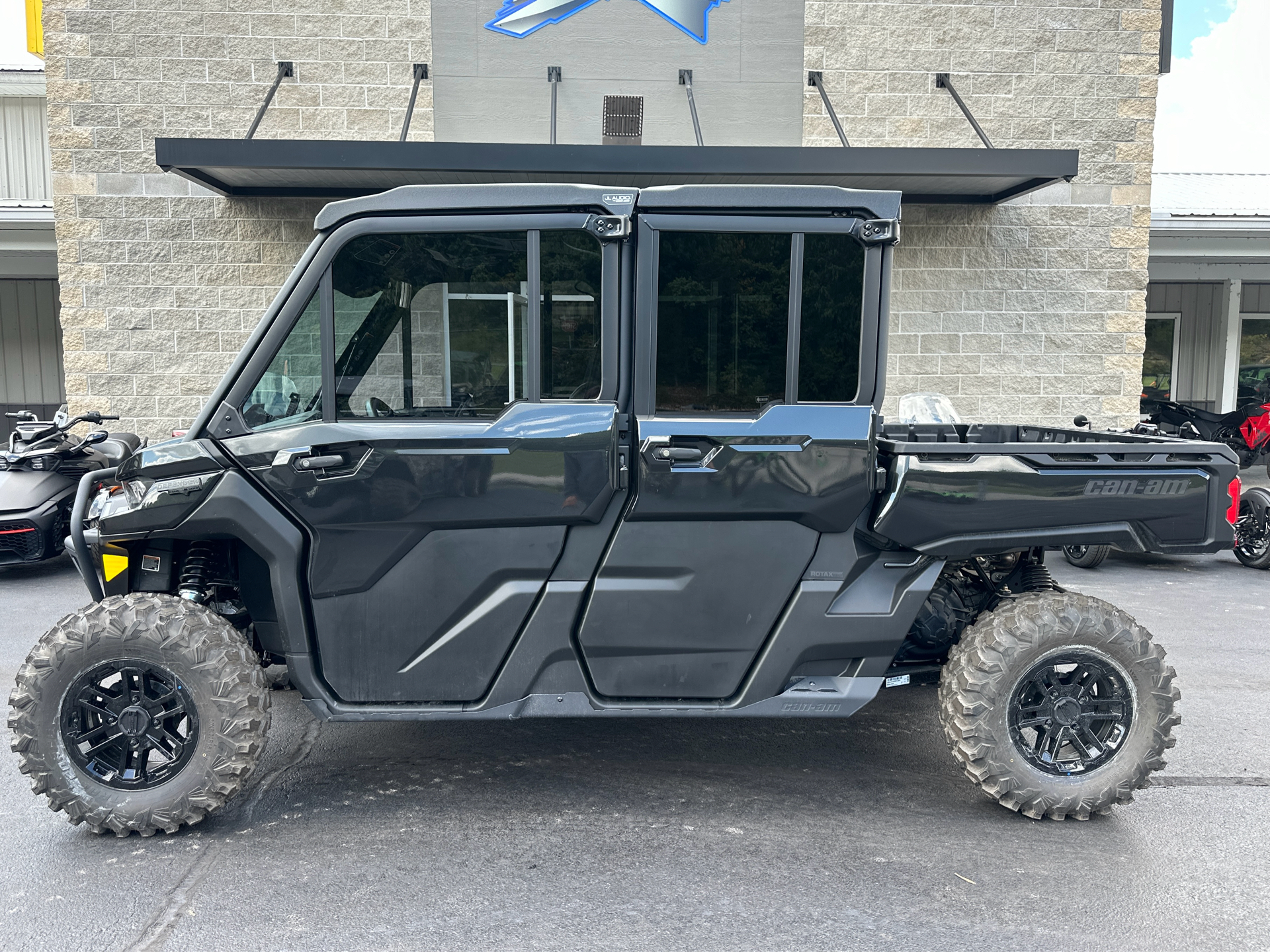 2025 Can-Am Defender MAX Lone Star CAB in Festus, Missouri - Photo 13